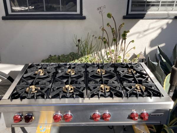 48" Wolf Rangetop RT488 1