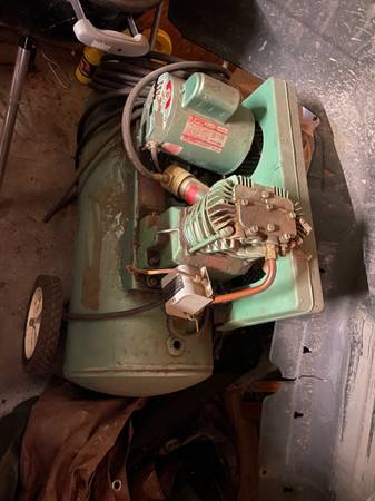 Speedaire 3z355D compressor 1