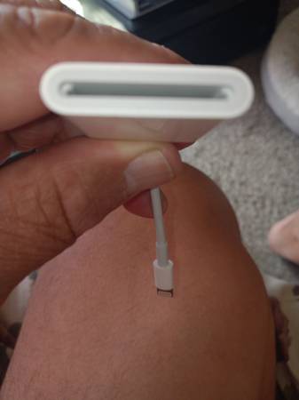 Apple - Lector de tarjetas SD y tarjetas de memoria de cámara con conector Lightning - 5 $ (Tukwila)63471462704515121