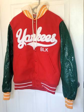 NEW YORK YANKEES BLK SD SPORT VARSITY JACKET SIZE MEDIUM LIKE NEW 1