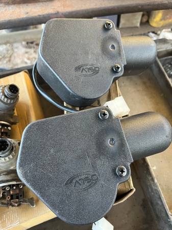 2-speed wiper motors 1