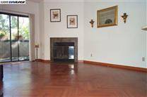 $2,150 / 1br - 880ft2 - 1 Bedroom / 1 Bath Condo for Rent in a Quiet Hayward Neighborhood (hayward / castro valley)64023722052609123