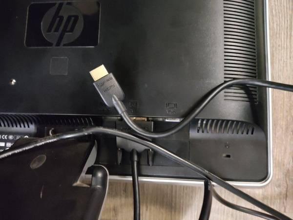 HP 19" Monitor With HDMI Cable (Model: W1907) For Sale - $30 (Los Angeles)63471471846403122