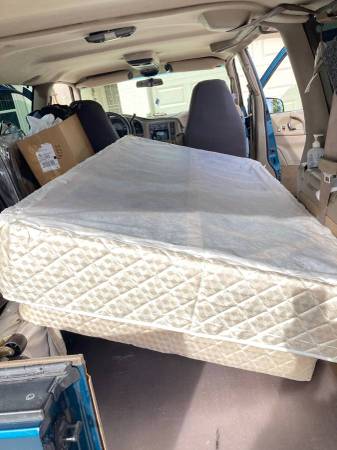 ONE XL Box Spring Foundation, Metal Frame 1