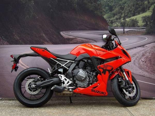 スパイクSALE中 2026 Suzuki GSX 8R Parallel Twin 776 - motorcycles/scooters