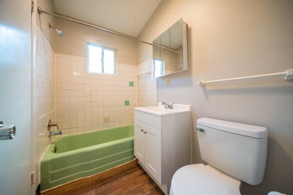 $745 / 2br - 2 Bedroom Duplex in North Hill Area with Deposit Special!! (296 Julien Ct, Akron, OH)63661042310913124