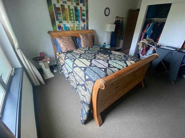 Solid hardwood bed frame 1