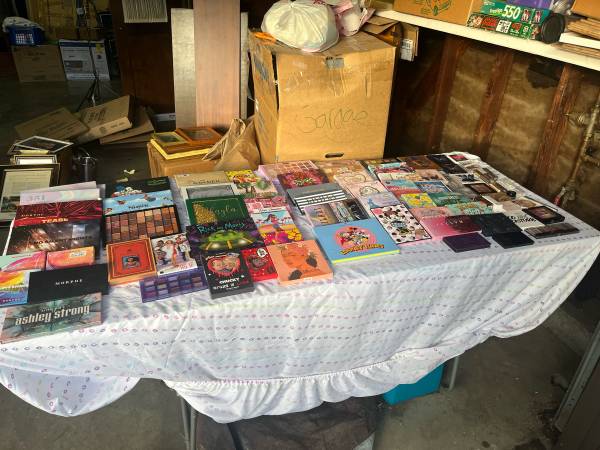 Assorted make up pallets and other make up products 1