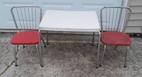 Mid Century Childs Table and Chair Set 1