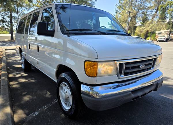2006 Ford E350 XLT Super