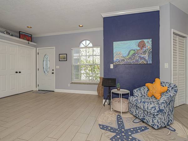 $399,000 Impeccable 3-bedroom, 2-bathroom Pool Home!63899126462338123
