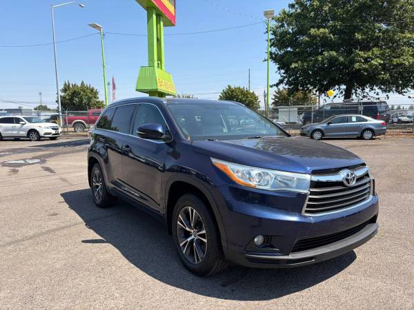 2016 Toyota Highlander - Financing Available! 1