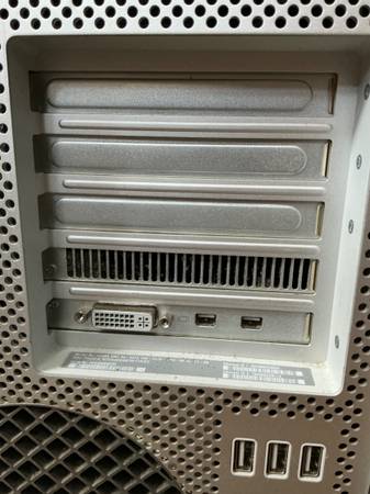 Apple Mac Pro dos procesadores Intel Xeon quad-core de 2,4 GHz - 24 GB de RAM - 150 dólares (West Roxbury)63471244331395122
