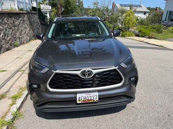 2023 Toyota  Highlander XLE - $38,000 (Boston)63469900686851124