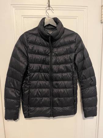 UNIQLO Women's M Down Jacket 1