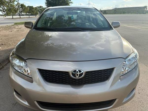 2010 Toyota Corolla LE SEDÁN - $12,500 (San Antonio, Texas)63470780134401123