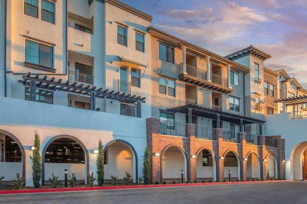 1 BD, Double Vanities, Spacious Walk-in Closets 1