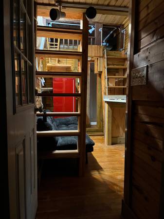$1,550 / 2br - 250ft2 - Tiny Yellow House Brand New Available In Brookland DC (Fort Totten)64040028478721124