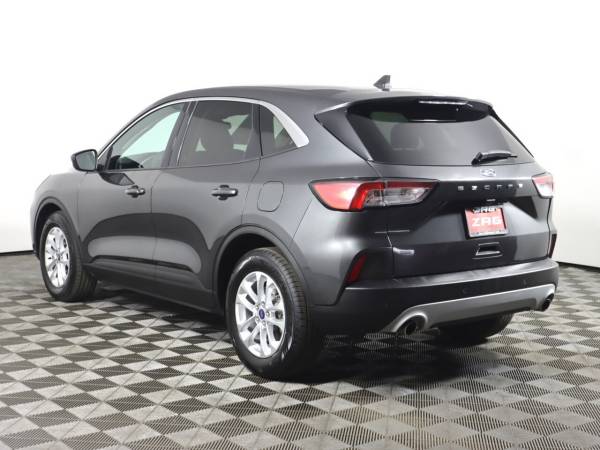 2020 Ford Escape SE - $18,895 (_Ford_ _Escape_ _SUV_)63477165216897122