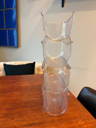 Wine shelving stacker 1