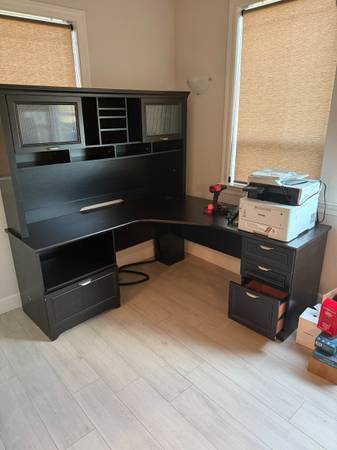 Barely Used Home Office Furniture 1