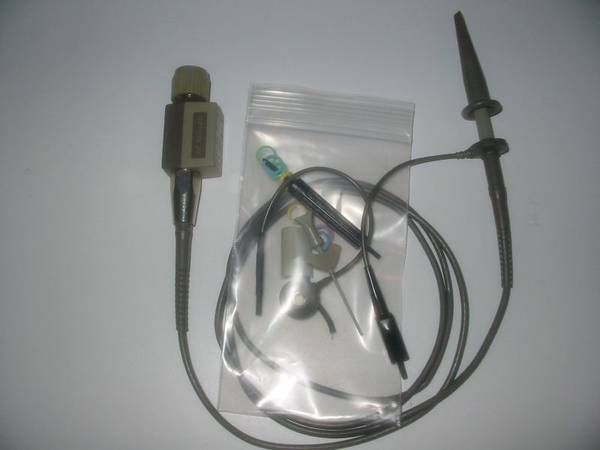 Tektronix scope probes 1