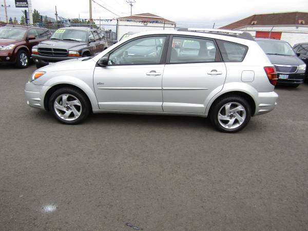 2009 Pontiac Vibe AWD 1.8L 4 cilindros, 22 MPG ciudad / 29 MPG carretera - $6,475 (1348 SE 82nd)63435547176451121