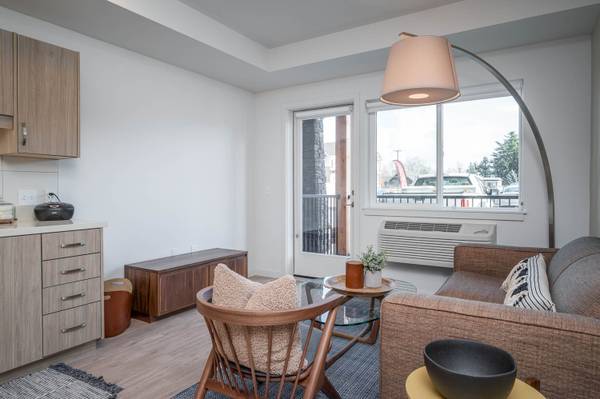 $1,524 / 1br - 602ft2 - Ready to lease! Beautifully designed 1 bed 1 bath apartment (Wood Village - 5 minute drive from 1,000 Acre Dog Park)63820882482561120