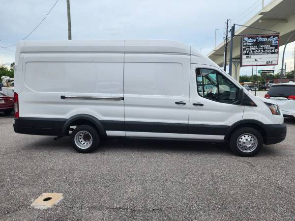 2022 Ford Transit 350 HD - Photo 4