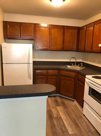 $1,475 / 1br - 1 BEDROOM AVAILABLE ASAP MOVE IN (WALLINGFORD)64010165729923121