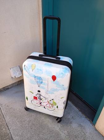 Hardshell Expandable Roller Luggage 1