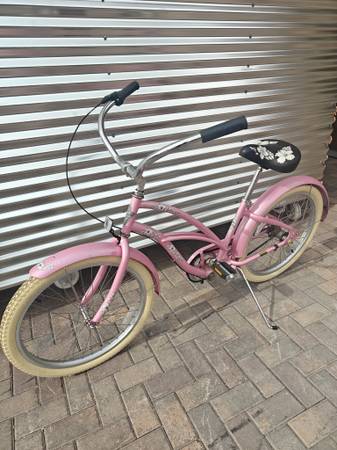 24-in Electra Hawaii Model Beach Cruiser / Beach Bike / Bicycle 1
