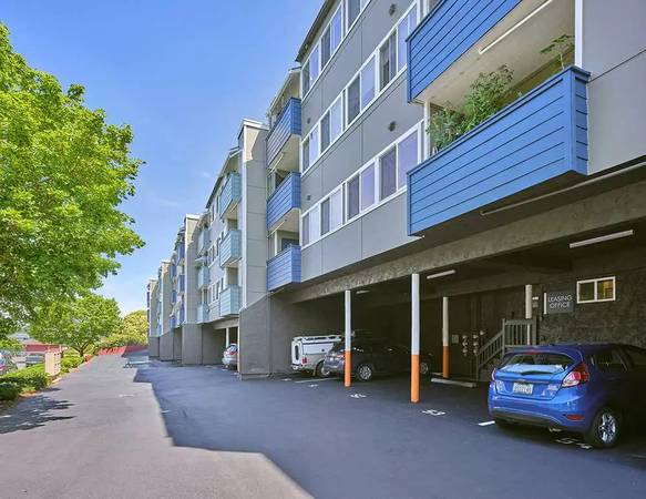 $1,895 / 1br - 606ft2 - One Month Free Move In. Great community for great people! Visit today! (Renton - Renton Diamond Plaza)63400160747139123