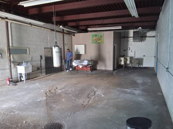 Commercial Garage 1
