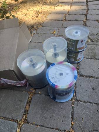 Massive Blank DVD CD Lot 300+ cds 1
