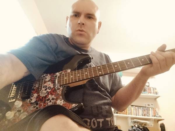 Guitar player seeks band (Hamilton)63908216461059120