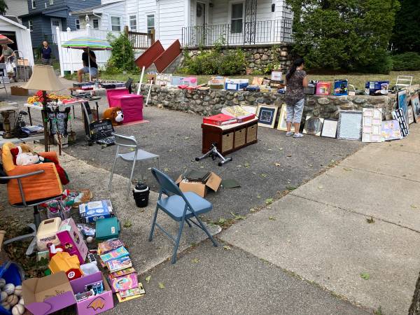 Yard sale photo