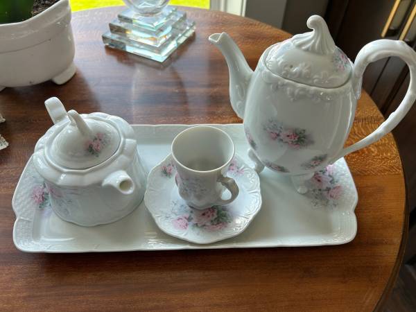 Tea/Coffee China 7 piece Set 1