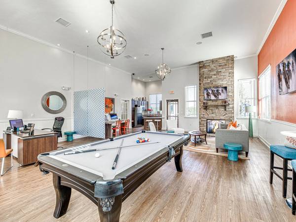 $1,615 / 3br - 1378ft2 - 3 BD, In Tulsa, Island Breakfast Bar63806193383427120