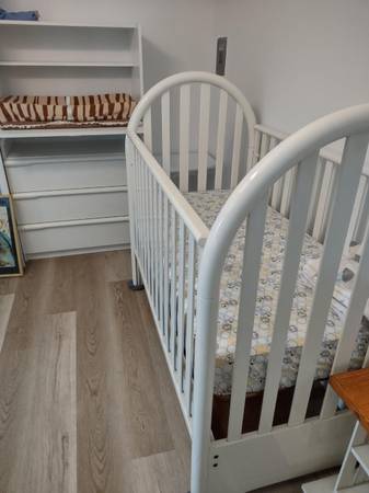 Bellini White Baby Furniture 1