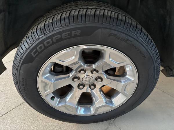 2019 DODGE RAM 1500 BIG HORN 4 x4 - $15,995 (Rock hill)63617434413441124