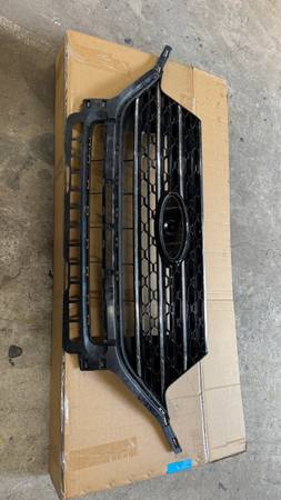 2021 ford explorer grille 1