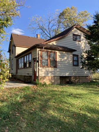 1 Charming Historic Farmhouse with All Utilities Included! 1