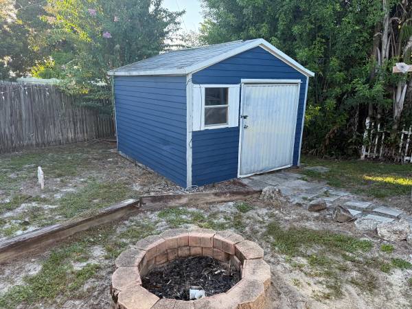 $3,200 / 3br - 3 Bed 2 Bath pool house (port saint lucie)63799909083651124