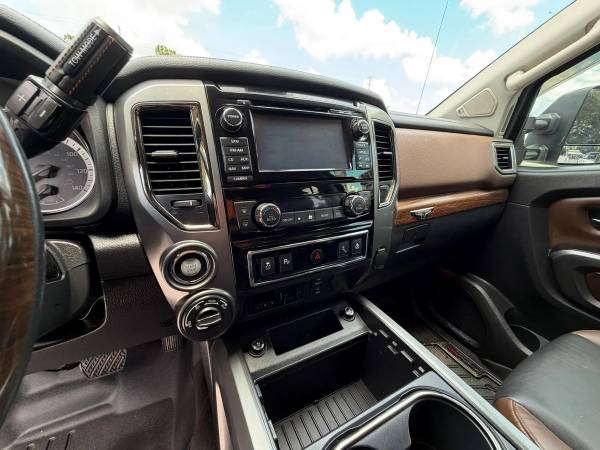 2017 Nissan TITAN XD Crew - Photo 12