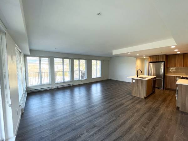 3 Bed + Den, 2 Bath Condo – #511 1365 Pemberton Ave Downtown Squamish 5