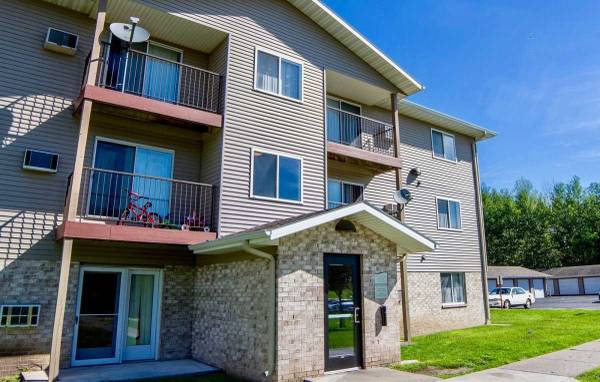 $870 / 2br - 903ft2 - HOUSING VOUCHERS OKAY! Local assistance programs accepted (Willmar - Pleasant View Park)63988652580355124