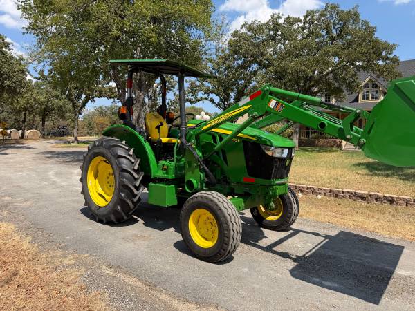 2022 John Deere 5045 Tractor, 50hp, 2WD, Loader, Warranty, Exc. Cond. 1