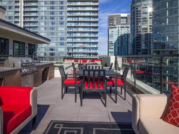 $2,590 / 2br - 1084ft2 - Schedule Your Tour @ Ella Today and Find Your Home of Tomorrow! (Portland)63820795566593122