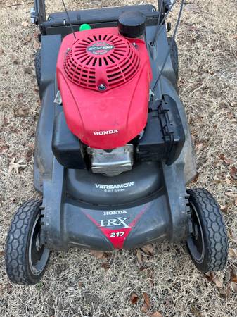 Honda 217 lawn mower 1